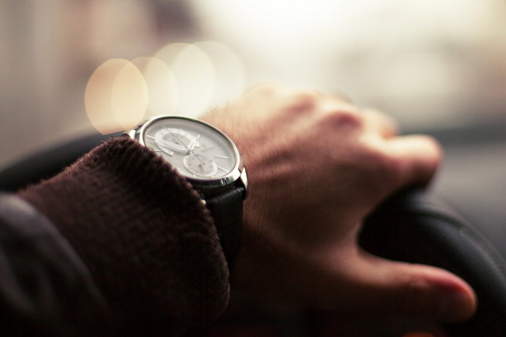 Montre Akribos